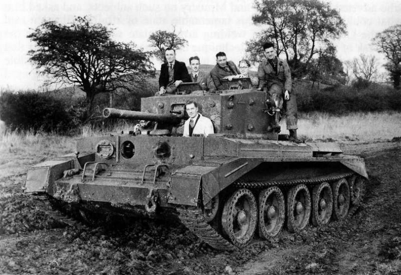 Иллюстрация к книге — Крейсерский танк Mk.VIII «Кромвель». На острие королевского меча [i_135.jpg]