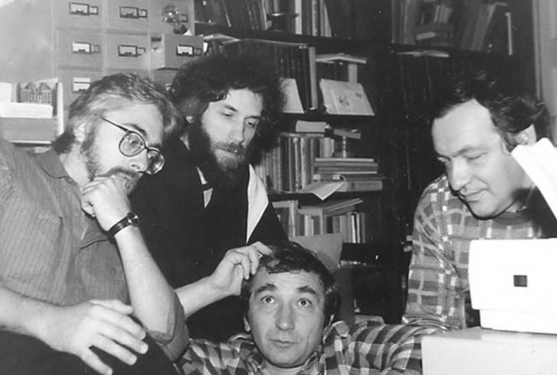 Иллюстрация к книге — Девятый круг. Одиссея диссидента в психиатрическом ГУЛАГе [i_034.jpg]