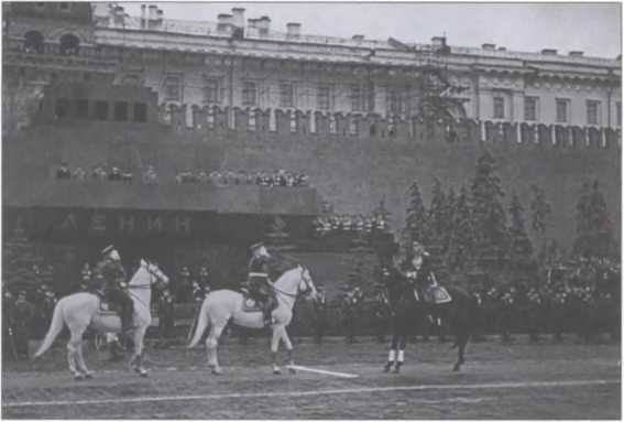 Иллюстрация к книге — Сталинские маршалы в жерновах политики [i_025.jpg]