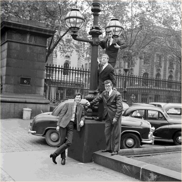 Иллюстрация к книге — Свет и Тень. Разговоры с Джимми Пейджем [i_007.jpg]