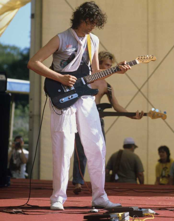 Иллюстрация к книге — Свет и Тень. Разговоры с Джимми Пейджем [i_083.jpg]