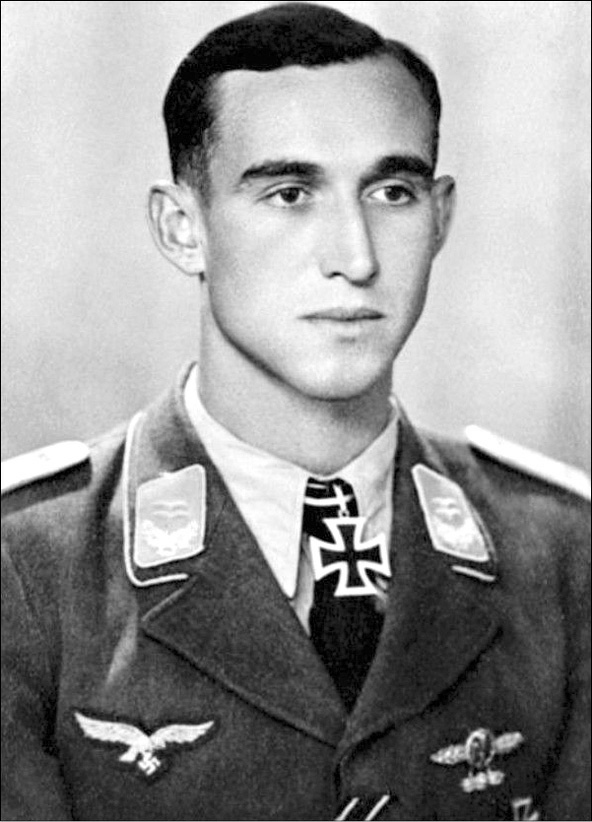 Иллюстрация к книге — Асы немецкой авиации [i_031.jpg]