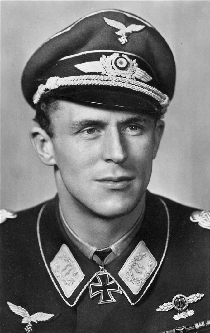 Иллюстрация к книге — Асы немецкой авиации [i_041.jpg]