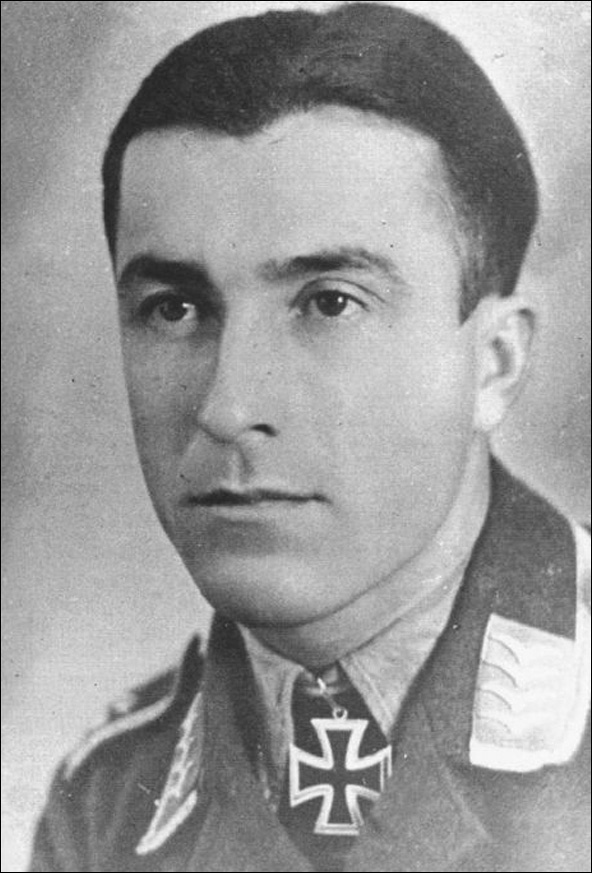 Иллюстрация к книге — Асы немецкой авиации [i_046.jpg]