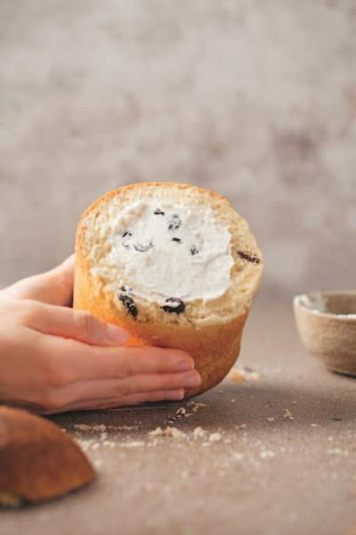 Иллюстрация к книге — Праздник каждый день. Когда в дом приходит счастье [i_038.jpg]