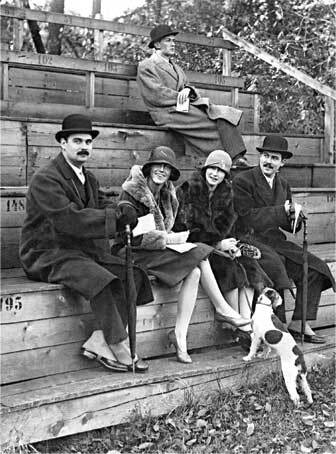 Иллюстрация к книге — Гитлер и Габсбурги. Месть фюрера правящему дому Австрии [i_013.jpg]