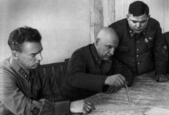 Иллюстрация к книге — Ватутин [_39.jpg]