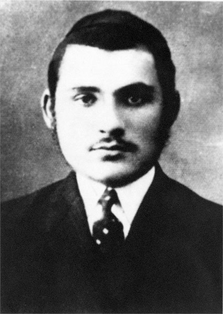 Иллюстрация к книге — Жизнь и смерть в аушвицком аду [i_080.jpg]