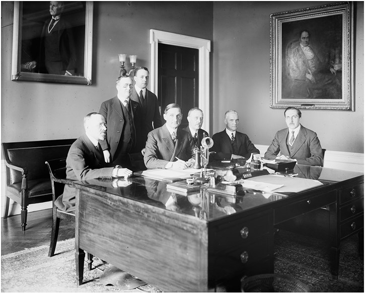 Иллюстрация к книге — Другая Россия. Исследования по истории русской эмиграции [i_008.jpg]