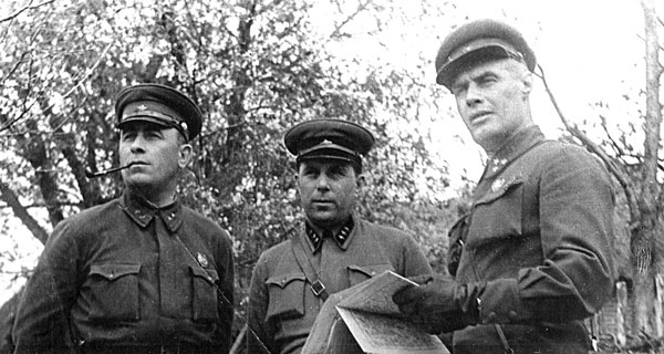 Иллюстрация к книге — Забытый полководец. Генерал армии Попов [i_011.jpg]