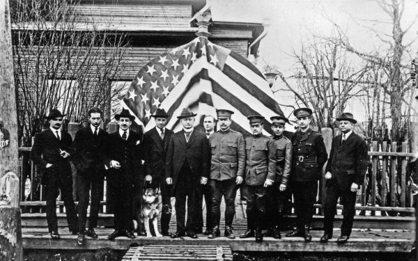 Иллюстрация к книге — Секретная должность агента Рейли [i_005.jpg]