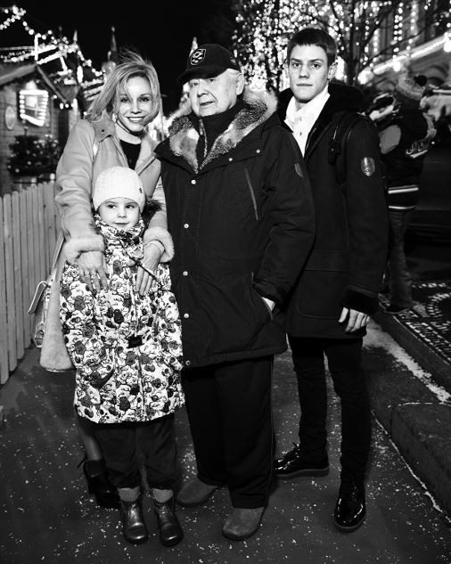 Иллюстрация к книге — Счастливый билет. Моя настоящая жизнь. Том 2 [i_046.jpg]