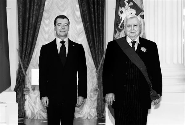 Иллюстрация к книге — Счастливый билет. Моя настоящая жизнь. Том 2 [i_049.jpg]