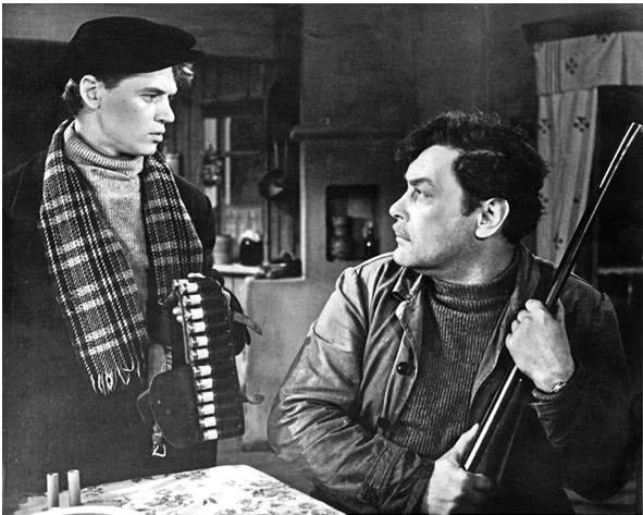 Иллюстрация к книге — Далёкие милые были [i_033.jpg]