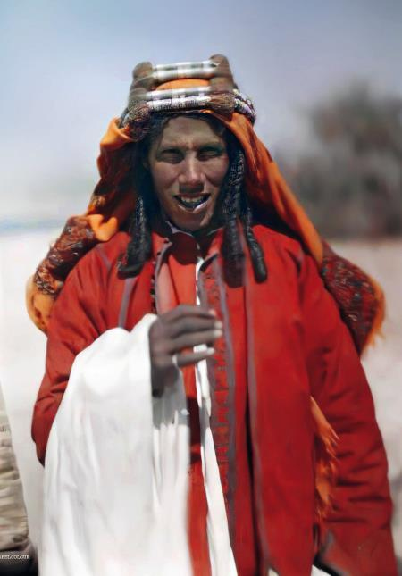 Иллюстрация к книге — Династии. Как устроена власть в современных арабских монархиях [i_019.jpg]