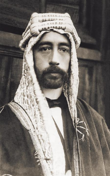 Иллюстрация к книге — Династии. Как устроена власть в современных арабских монархиях [i_021.jpg]