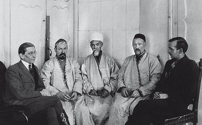 Иллюстрация к книге — Российская миссия. Забытая история о том, как Америка спасла Советский Союз от гибели [i_034.jpg]