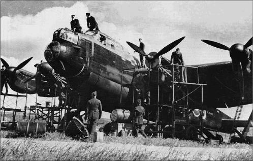 Иллюстрация к книге — Германия под бомбами союзников. 1939–1945 гг. [i_036.jpg]