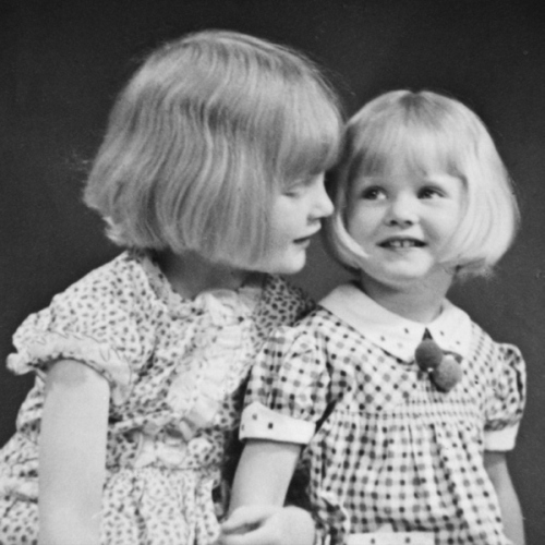 Иллюстрация к книге — Фрейлина. Моя невероятная жизнь в тени Королевы [i_003.jpg]