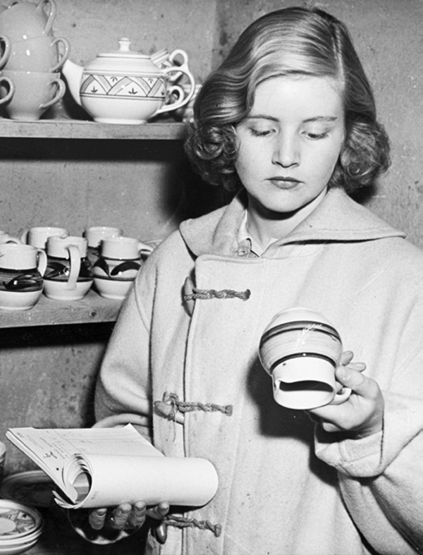 Иллюстрация к книге — Фрейлина. Моя невероятная жизнь в тени Королевы [i_004.jpg]