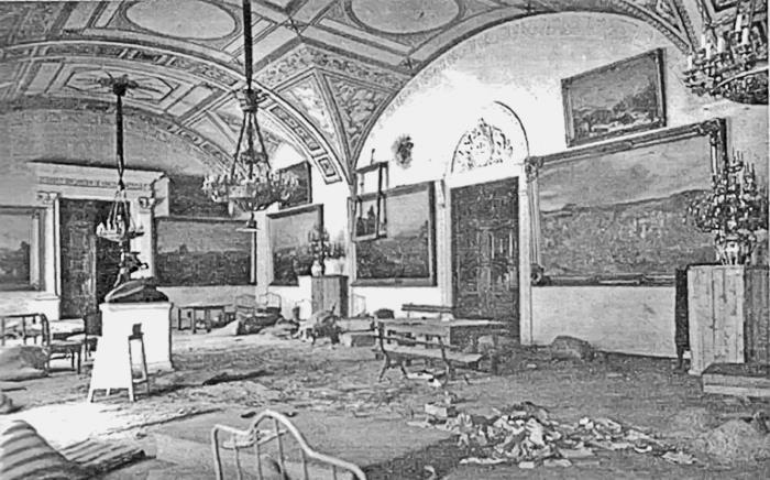 Иллюстрация к книге — Тайны Французской империи [i_088.jpg]