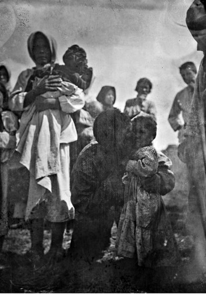 Иллюстрация к книге — Слухи, образы, эмоции. Массовые настроения россиян в годы войны и революции (1914–1918) [i_006.jpg]