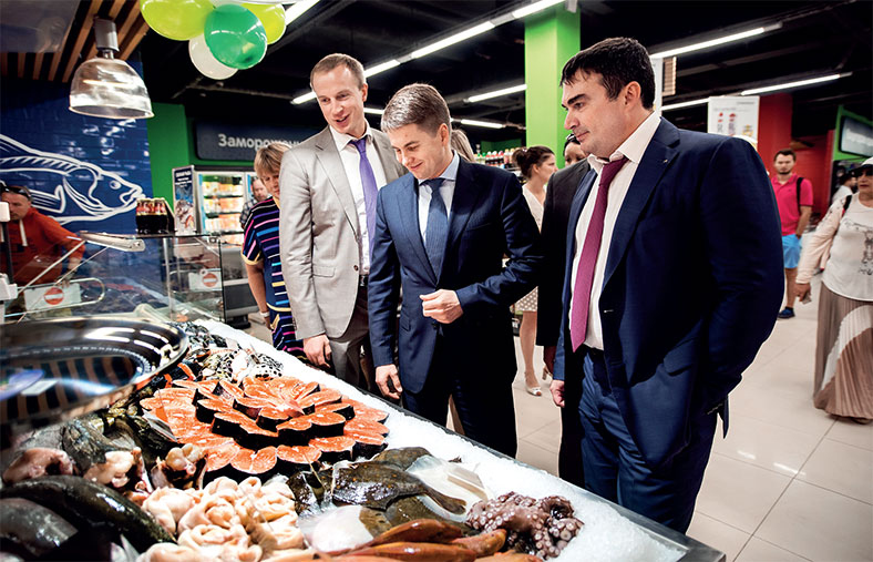 Иллюстрация к книге — Цивилизация X5. От магазинов без товаров до магазинов без продавцов. Как «Перекресток» и «Пятерочка» изменили российскую торговлю [i_017.jpg]