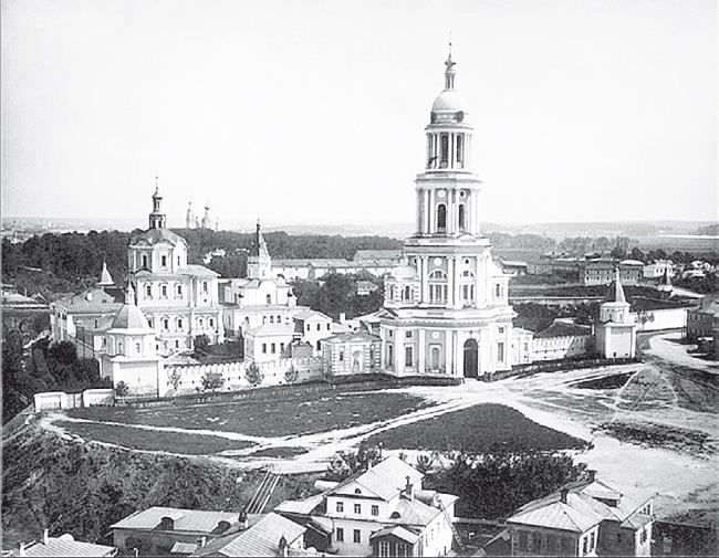 Иллюстрация к книге — Две Москвы: Метафизика столицы [i_105.jpg]