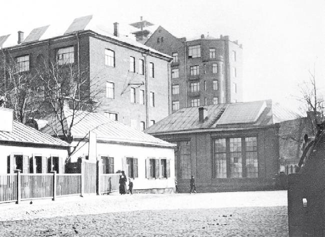 Иллюстрация к книге — Две Москвы: Метафизика столицы [i_177.jpg]