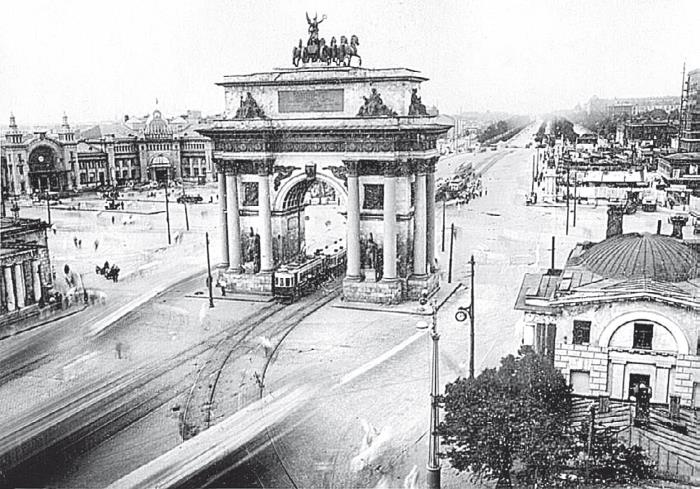 Иллюстрация к книге — Две Москвы: Метафизика столицы [i_214.jpg]