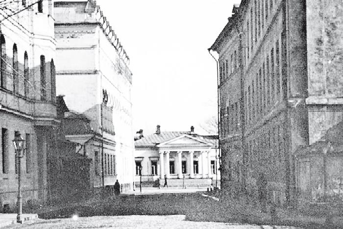 Иллюстрация к книге — Две Москвы: Метафизика столицы [i_229.jpg]