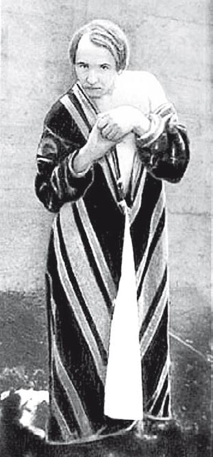 Иллюстрация к книге — Две Москвы: Метафизика столицы [i_301.jpg]