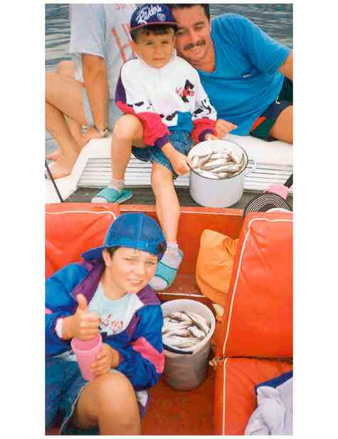 Иллюстрация к книге — Как я написал Конституцию эпохи Ельцина и Путина [i_010.jpg]