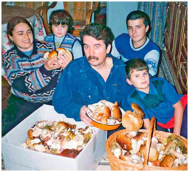 Иллюстрация к книге — Как я написал Конституцию эпохи Ельцина и Путина [i_012.jpg]