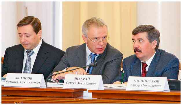 Иллюстрация к книге — Как я написал Конституцию эпохи Ельцина и Путина [i_062.jpg]