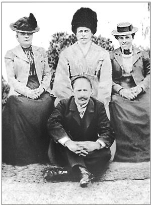 Иллюстрация к книге — Потерянный кронпринц Франции. Борьба за власть и тайна наследника Наполеона III [i_085.jpg]