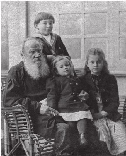 Иллюстрация к книге — Три дочери Льва Толстого [i_073.jpg]