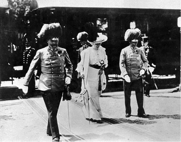 Иллюстрация к книге — Львов под русской властью. 1914–1915 [i_005.jpg]