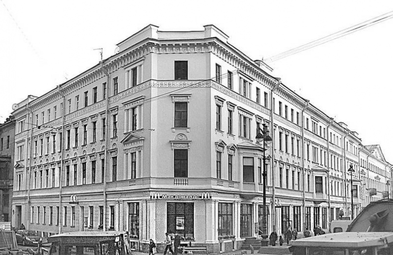 Иллюстрация к книге — Легенды и мифы Невского проспекта [i_023.jpg]