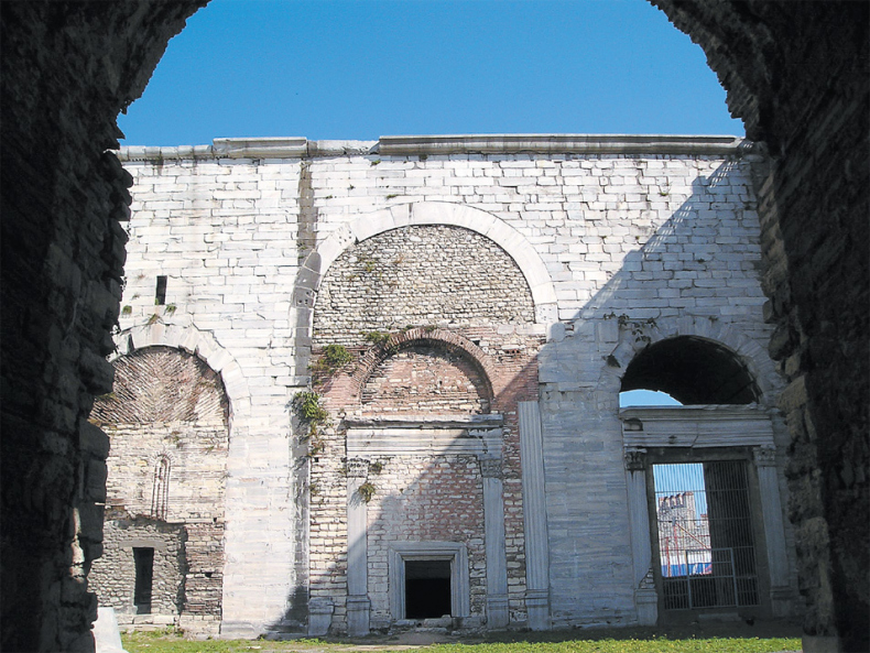 Иллюстрация к книге — Легенды Царьграда [i_026.jpg]