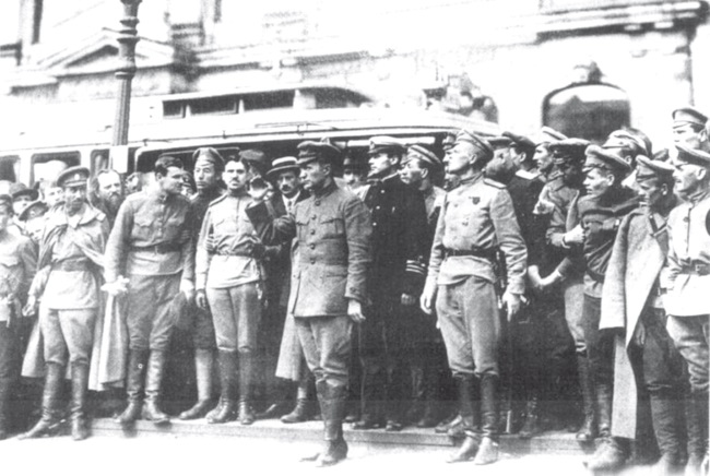 Иллюстрация к книге — Мятежный Петербург. Сто лет бунтов, восстаний и революций в городском фольклоре [i_053.jpg]