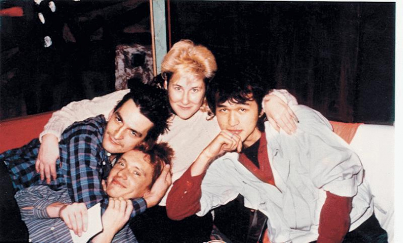 Иллюстрация к книге — Георгий Гурьянов: «Я и есть искусство» [img_29.jpg]