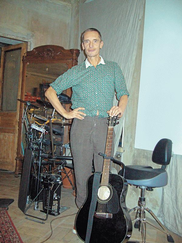 Иллюстрация к книге — Георгий Гурьянов: «Я и есть искусство» [img_47.jpg]