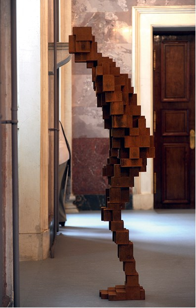 Иллюстрация к книге — Искусство кройки и житья. История искусства в газете, 1994–2019 [b00000042.jpg]