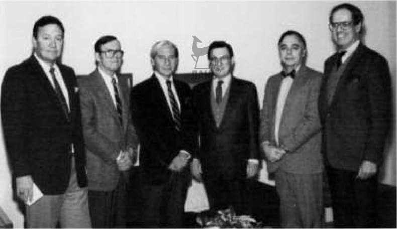 Иллюстрация к книге — Главный противник. Тайная история последних лет противостояния ЦРУ и КГБ [i_013.jpg]