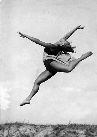 Иллюстрация к книге — Свободный танец в России. История и философия [i_009.jpg]