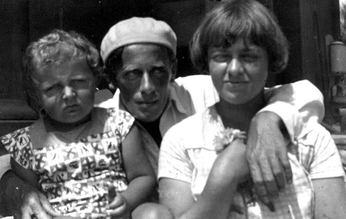 Иллюстрация к книге — Парижские мальчики в сталинской Москве [i_015.jpg]