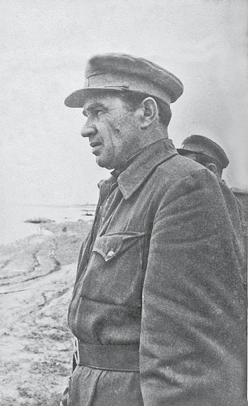 Иллюстрация к книге — От Сталинграда до Берлина. Воспоминания командующего [i_010.jpg]