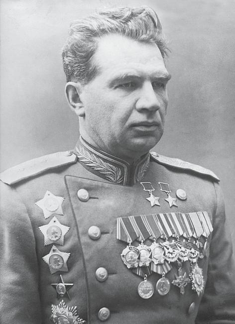 Иллюстрация к книге — От Сталинграда до Берлина. Воспоминания командующего [i_017.jpg]