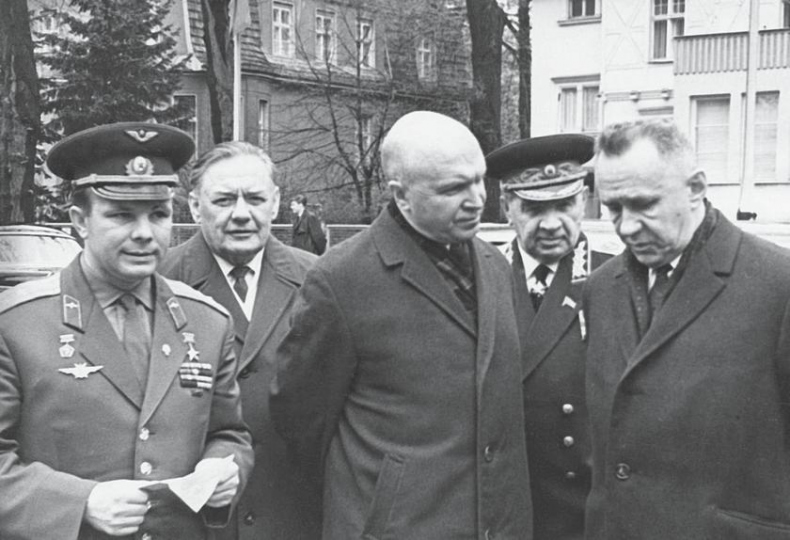 Иллюстрация к книге — От Сталинграда до Берлина. Воспоминания командующего [i_021.jpg]